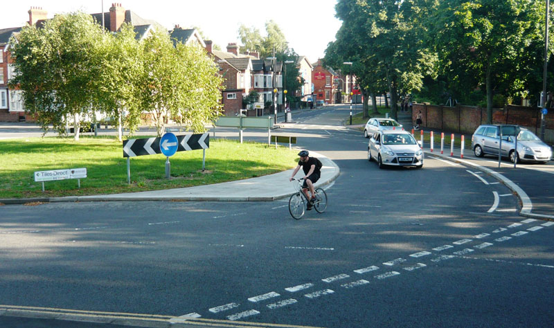 Union-St-turbo-roundabout-1